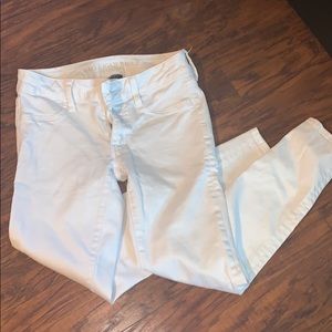 White American Eagle Jeans